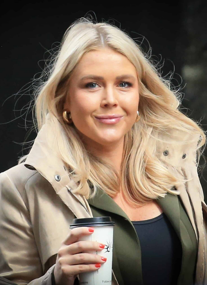 Imagen de Y Karoline Leavitt rechaza la invitación del primer ministro de Hungría para irse a trabajar con el. Le dice muchas gracias primer ministro pero estoy muy bien aquí en América!.